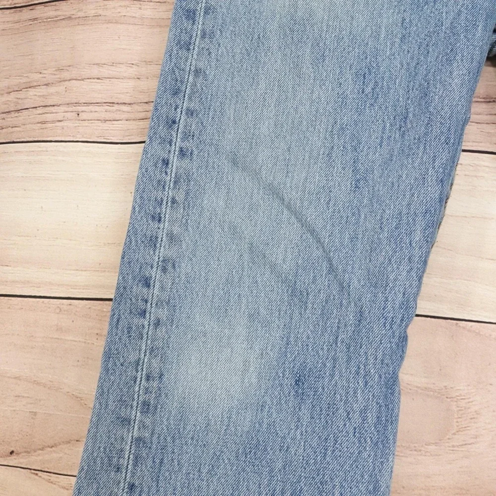 Levis 501 Jeans Mens 32x30 Blue Light Wash Regular Fit Straight Denim Button Fly
